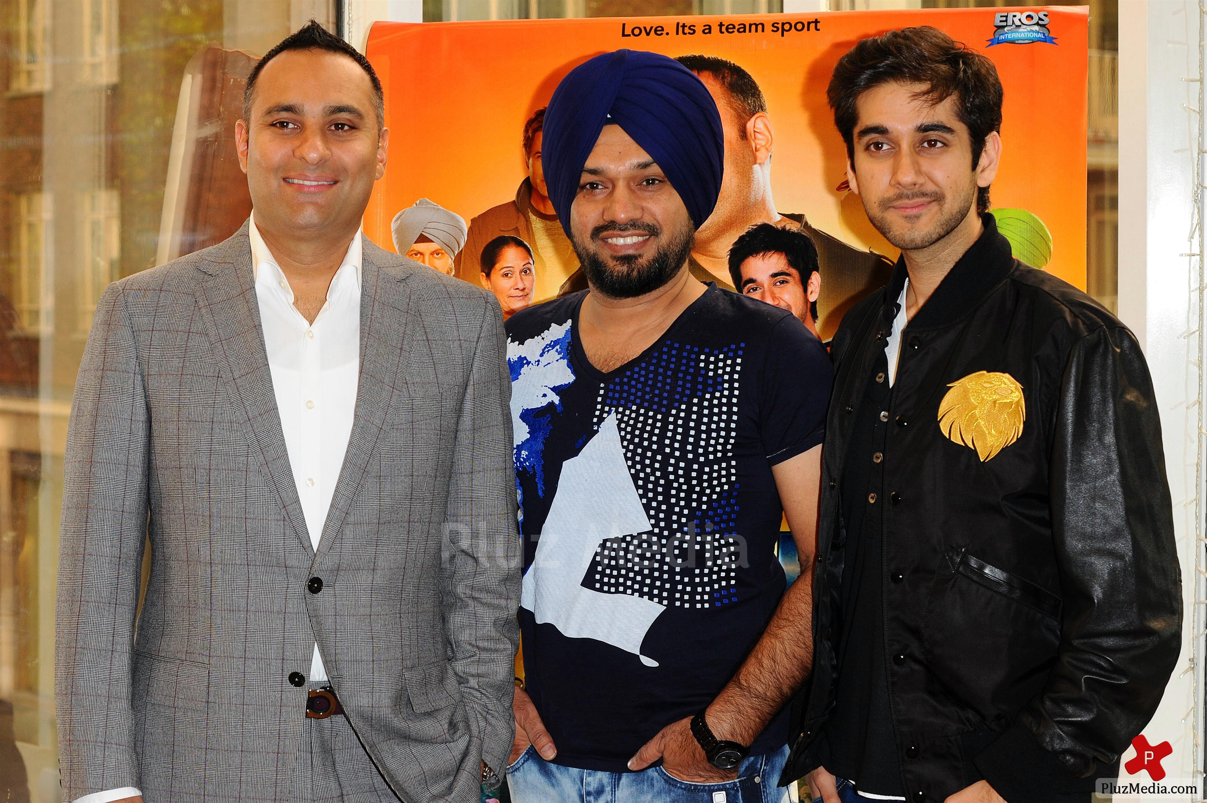 Speedy Singh's Photocall held at Jumeirah Carlton Tower | Picture 85095